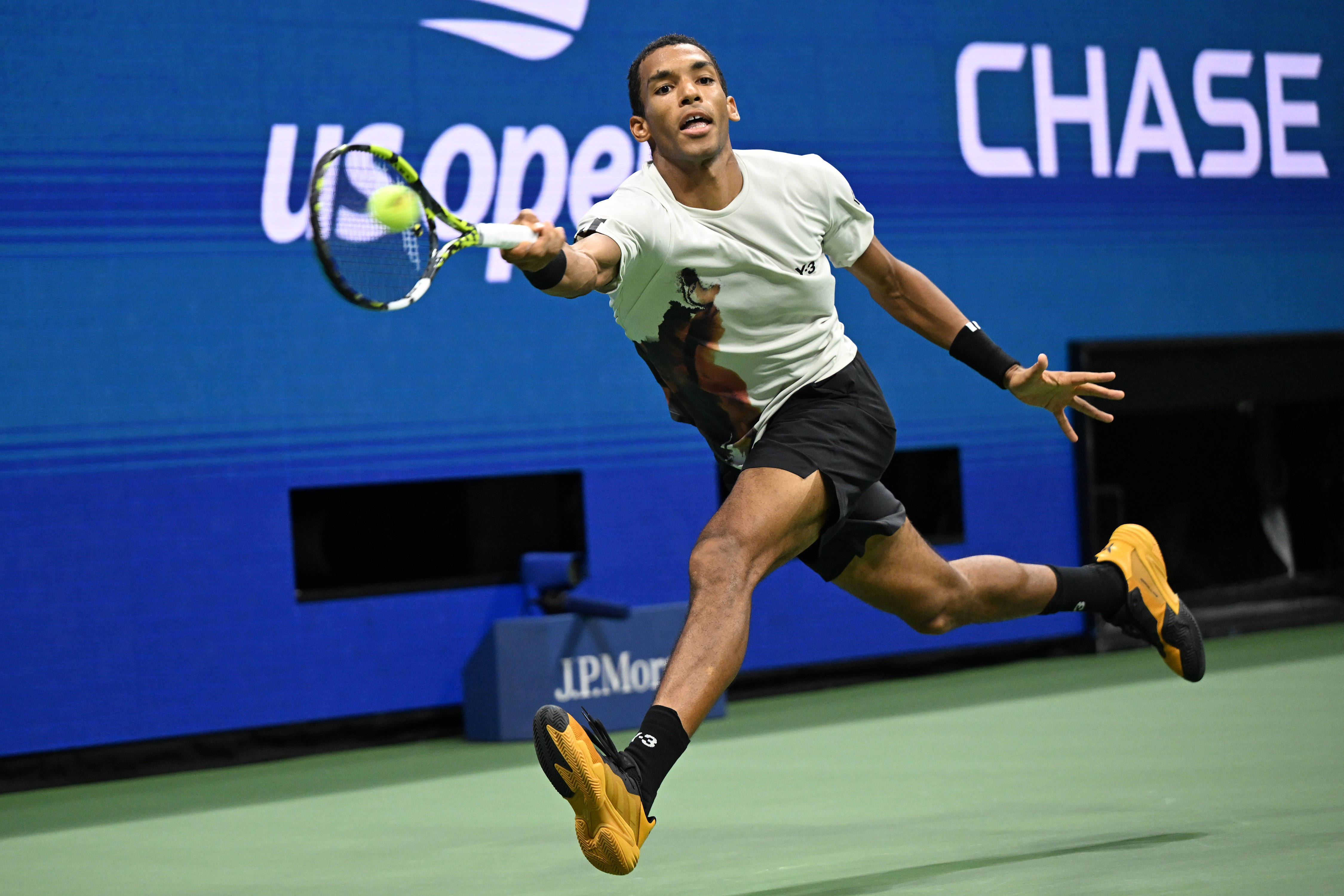 美网完胜ATP总决赛，辛纳扛起全队