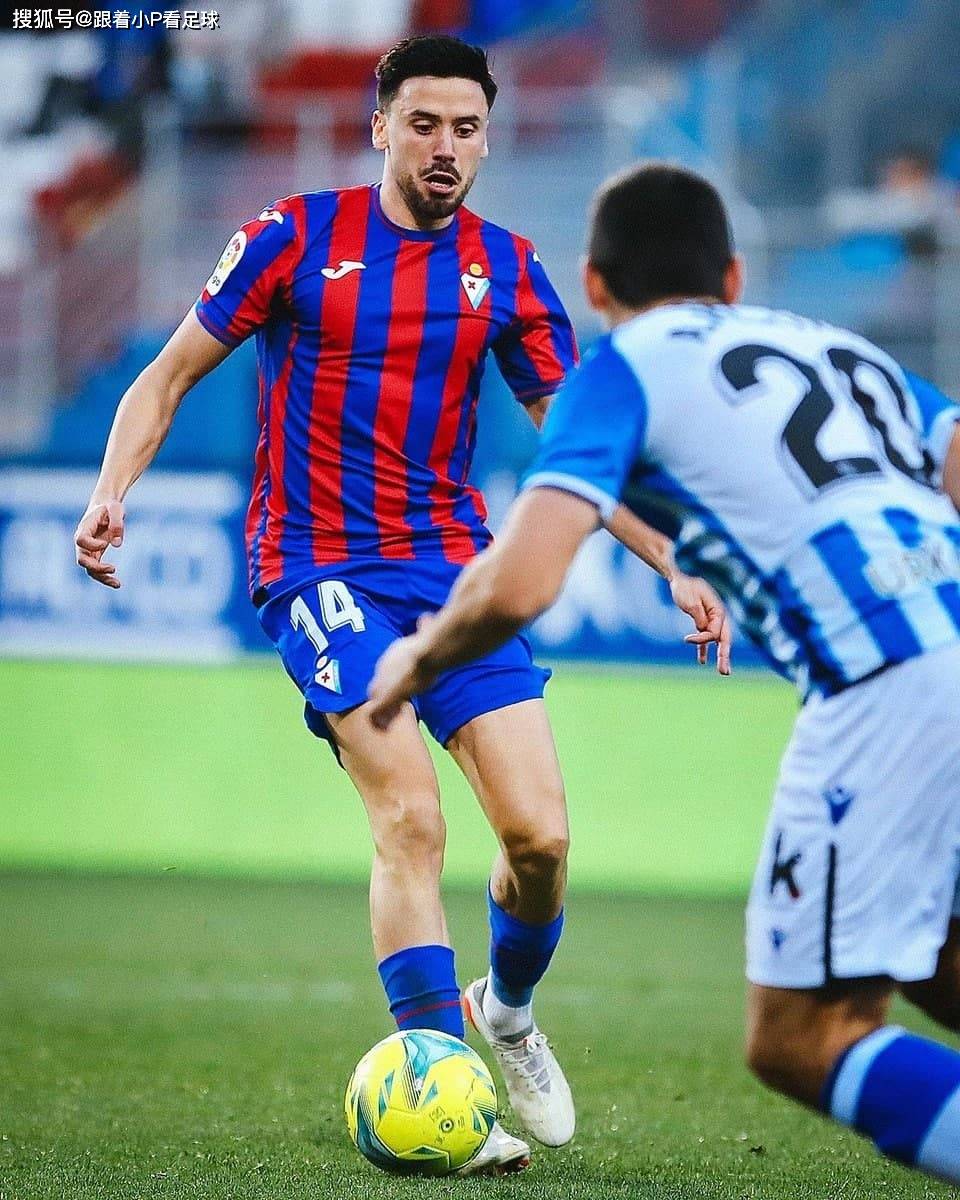 马洛卡在比赛中发挥出色，稳操胜券