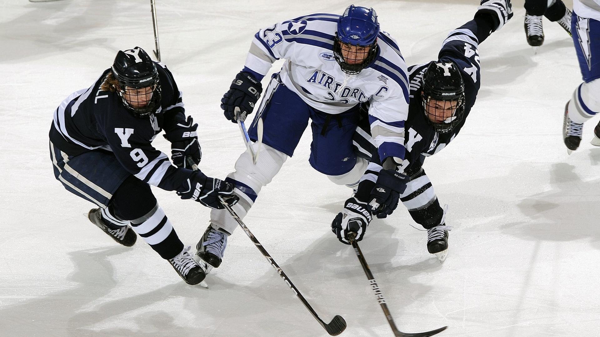布克高光映照灰熊横扫爵士，新时代的序章与旧秩序的黄昏